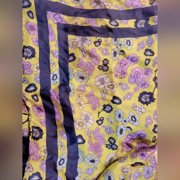 100% pure silk bandana / scarf / hankerchief lime green + purply blue - Picture 1 of 3